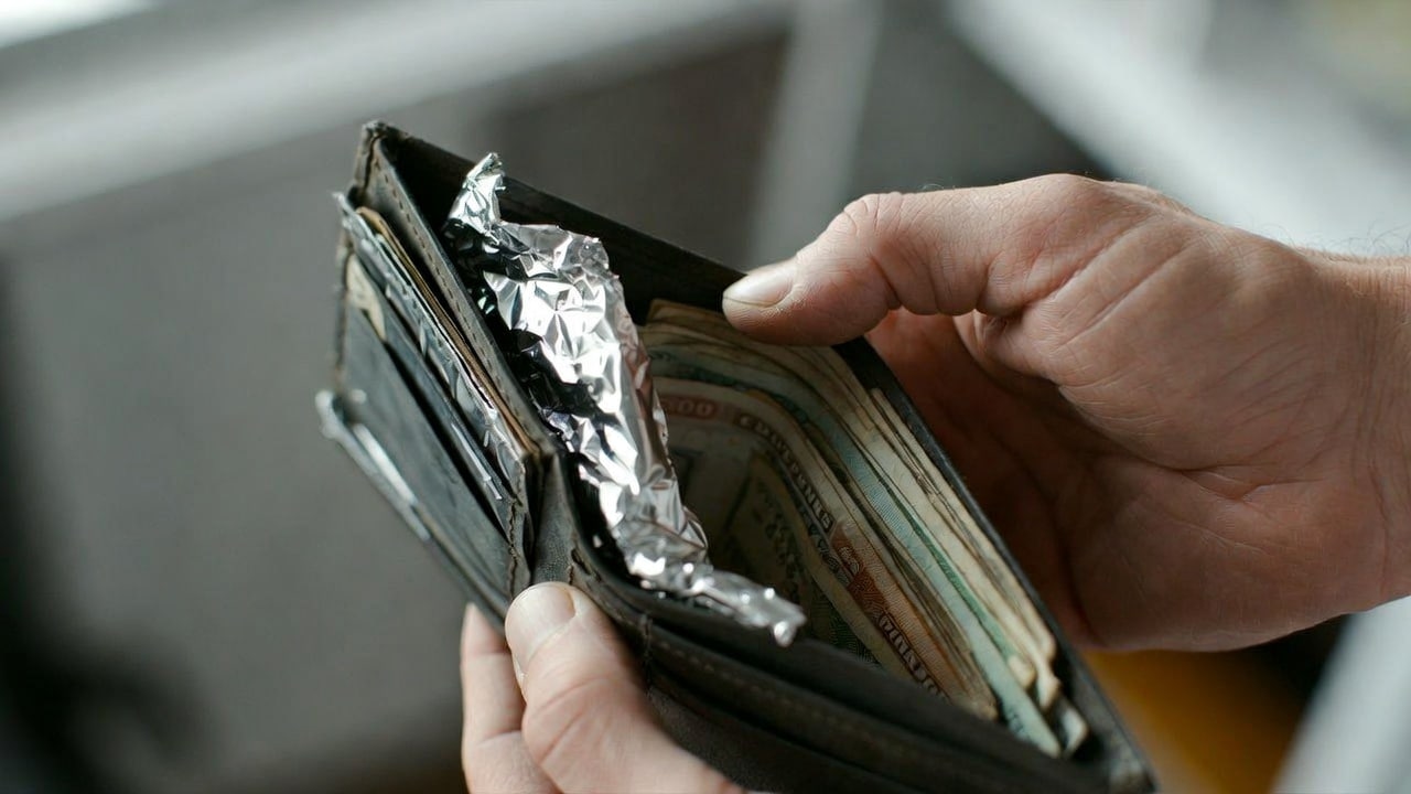 Der Alufolien-Trick im Portemonnaie