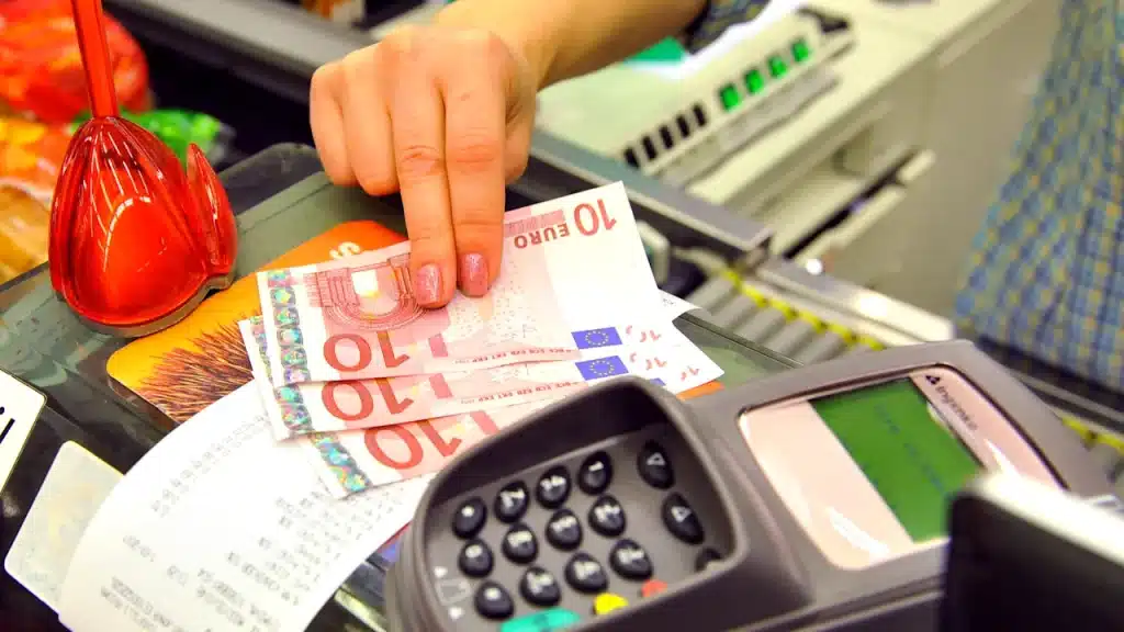 Sie im Supermarkt nur noch bar