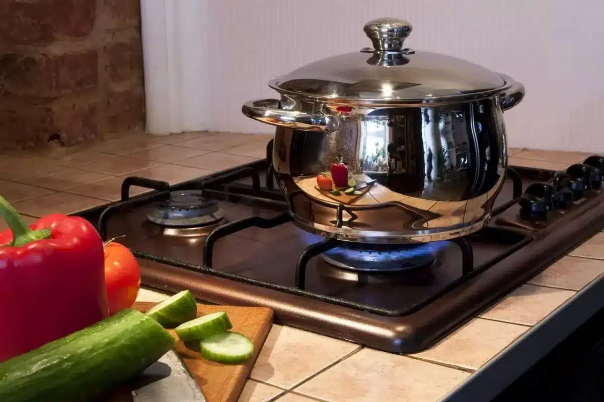 Ist es an der Zeit, sich von Induktionskochfeldern zu verabschieden? Hier sind die Gründe, warum immer mehr Menschen Nein sagen.