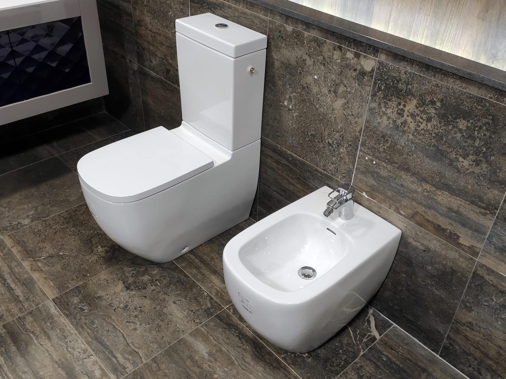 Das Bidet ist in modernen Häusern nicht mehr üblich: Eine elegantere und komfortablere Variante erfreut sich immer größerer Beliebtheit.