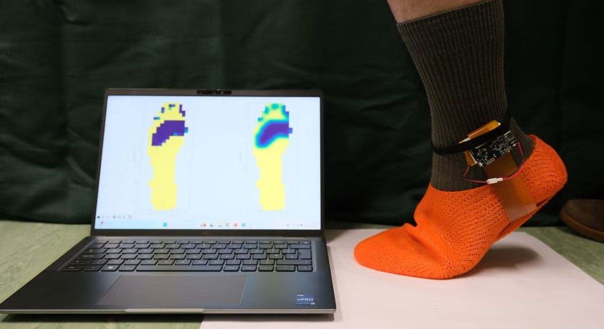 Sie entwickeln futuristisches Schuhwerk, das Stürzen bei älteren Menschen vorbeugen kann.