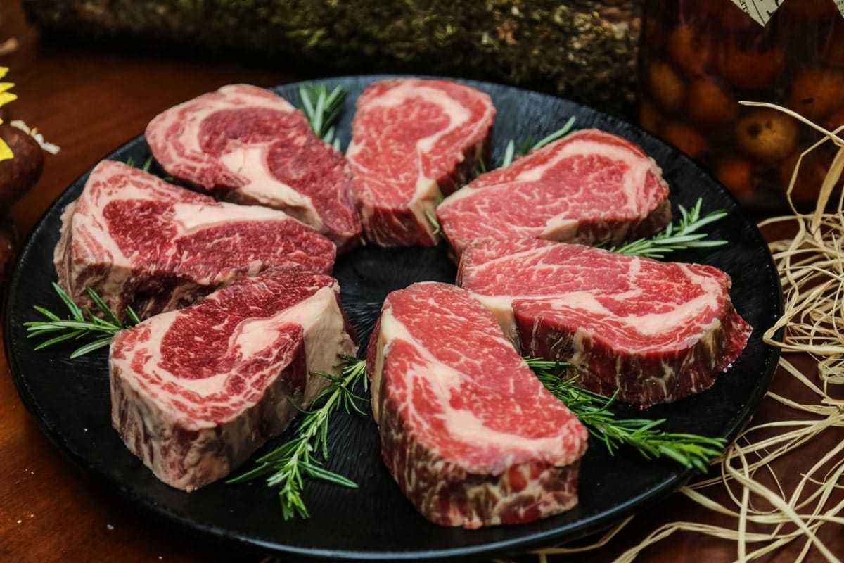 In der EU wurde kontaminiertes Rindfleisch aus Brasilien verkauft. Ein Teil des Fleisches war bereits verzehrt.