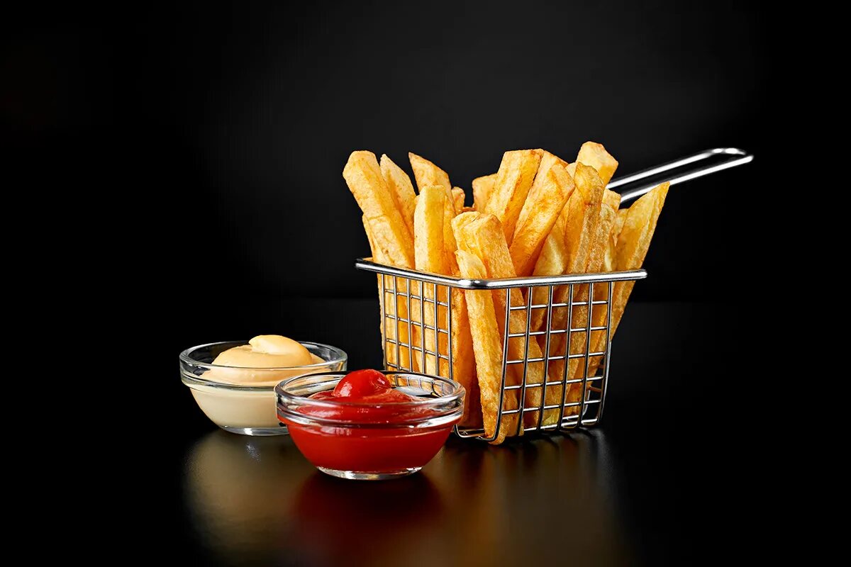 Kein Mehl, keine Limonade, keine ausgefallenen Tricks: ein Rezept für knusprige und leckere hausgemachte Pommes.