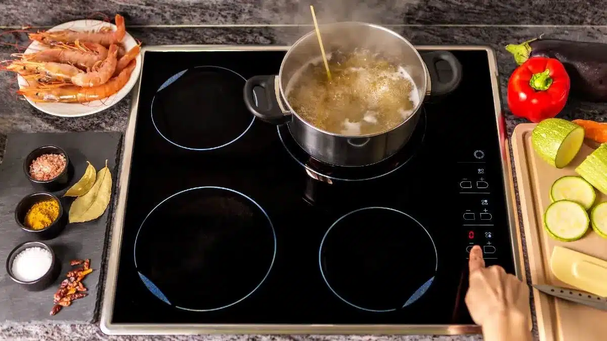 Ist es an der Zeit, sich von Induktionskochfeldern zu verabschieden? Hier sind die Gründe, warum immer mehr Menschen Nein sagen.