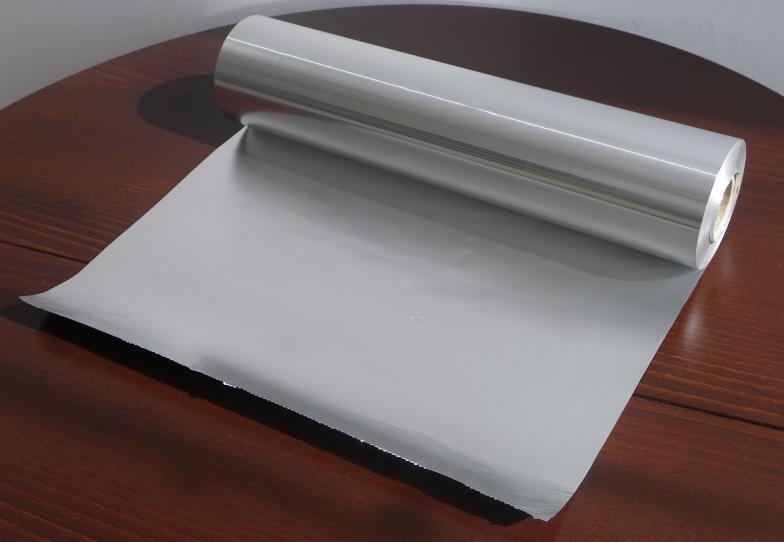 Der Trick mit der Aluminiumfolie, der das B&uuml;geln um die H&auml;lfte beschleunigt