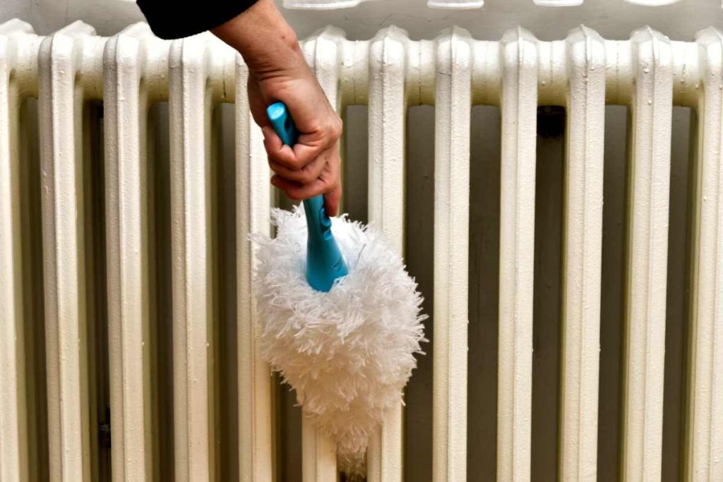 Fällt Ihnen der weiße Belag auf der Batterie auf? Es kann seine Lebensdauer verkürzen.